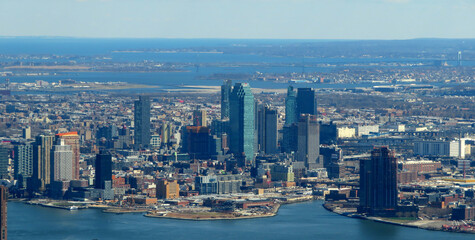 Fototapeta na wymiar Long Island City from the United Nations headquarters. 