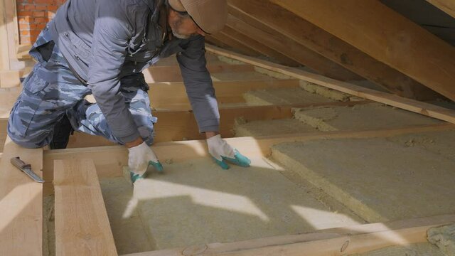 Insulation Installer Images Browse 27 138 Stock Photos Vectors And