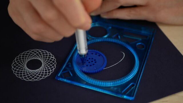 Using Spirograph