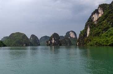 Paysage de la baie d'Halong, Vietnam