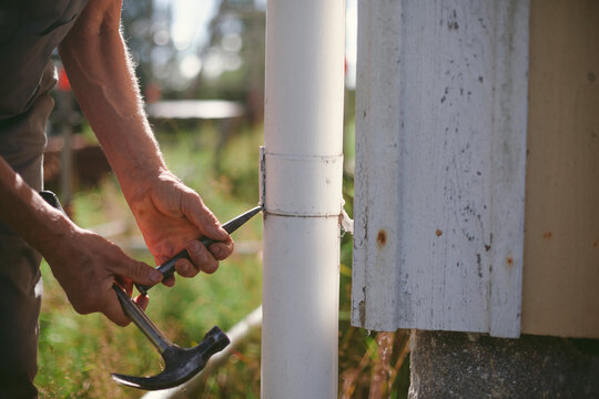 Man using hammer, Sweden