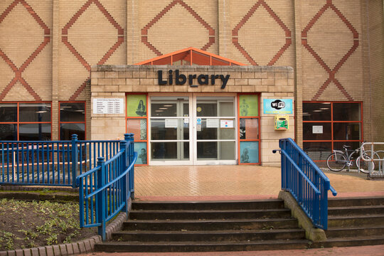 Scunthorpe Central Library entrance - Scunthorpe, Lincolnshire, United Kingdom - 23rd January 2018