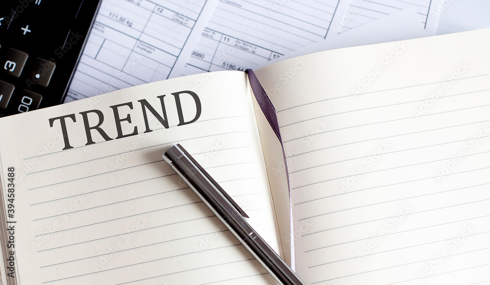 Poster notebook with toolls and notes about trend