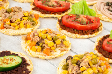 Quinoa crackers