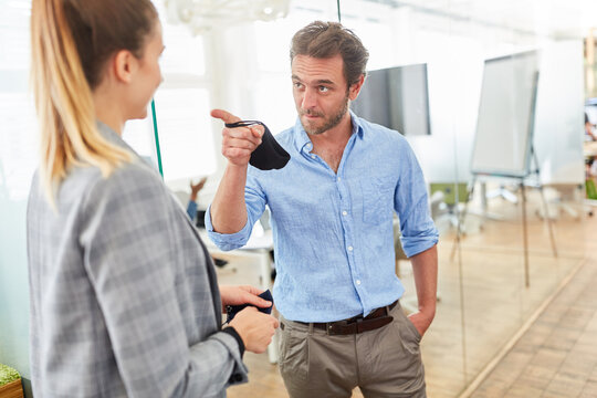 Reproval Bilder – Durchsuchen 18,872 Archivfotos, Vektorgrafiken und ...