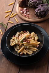 Deliziosa pasta con carciofi e guanciale, Cucina Italiana 