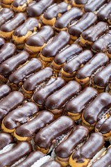 chocolate and cream eclairs cake