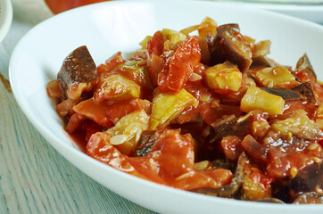 Melanzane con salsa di pomodoro