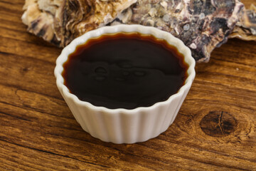 Oyster sauce in the bowl
