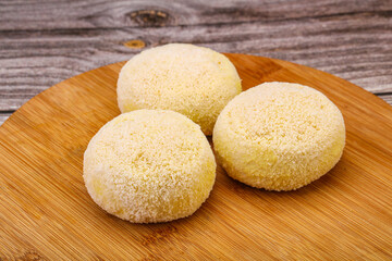 Raw potato zrazy for cooking