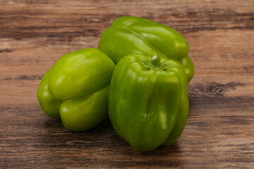 Green sweet bell pepper heap