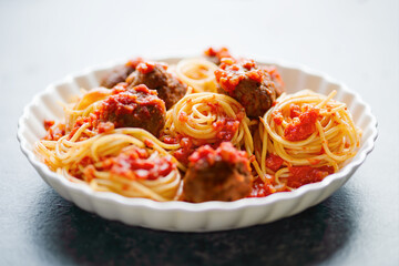 pasta with tomato sauce