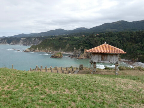 H&Oacute;RREO  ASTURIANO, ERMITA DE LA REGALINA