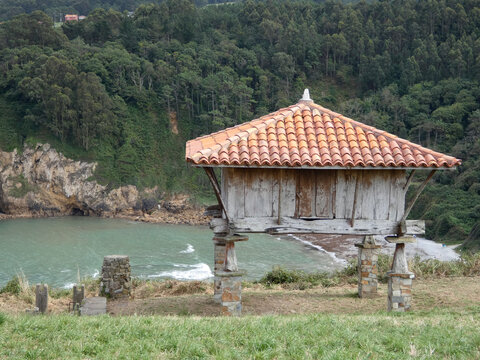 H&Oacute;RREO  ASTURIANO, ERMITA DE LA REGALINA