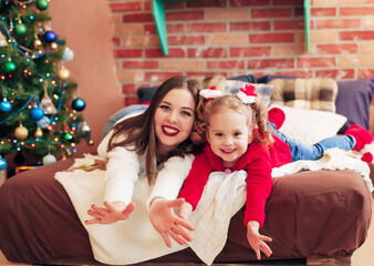 mom and daughter play house