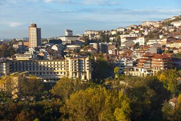 Fototapeta na wymiar VELIKO TARNOVO, BULGARIA -NOVEMBER 2, 2020: Amazing Sunrise view of city of Veliko Tarnovo, Bulgaria