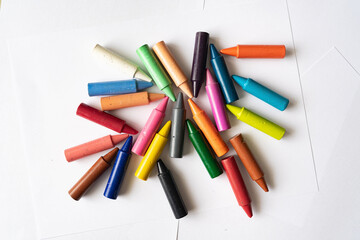 Obraz premium Set of colorful crayons for kids