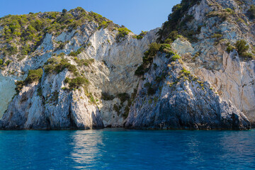 Fototapeta na wymiar Seascape - picturesque white rocks and blue water