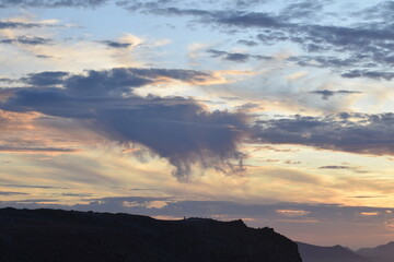 Fototapeta premium sunset where the sky has a life of its own