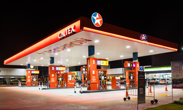 BANGKOK THAILAND :- NOv 23,  2020 : CALTEX OIL Station, Fueling stations Refuel service for Cars are refueling at the gas station Thailand. Ready to service 24 hour.