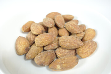 アーモンド