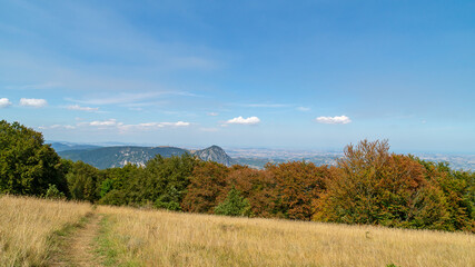 Vista dal sentiero 109AG da Poggio San Romualdo a Castelletta nelle Marche