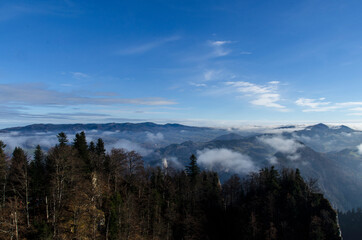 Fototapeta na wymiar Pieniny panorama mgła 
