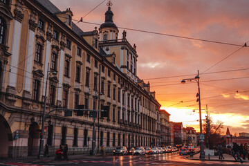 Fototapeta na wymiar sunset over the beautiful old district in poland wroclaw