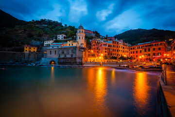 Obraz na płótnie Canvas Evening in Vernazza, Liguria, Italy