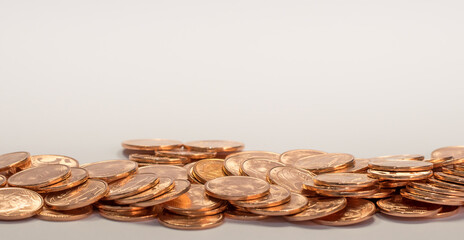 Close up de moedas de 5 centavos do Brasil