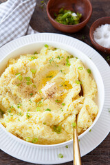 Hausgemachter Kartoffelstampf mit Butter