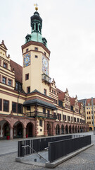 Fototapeta na wymiar Vorderfront des Alten Rathauses am Markt in Leipzig