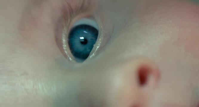 Newborn. Baby's eye close up.