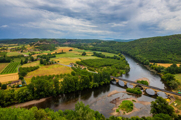Fototapeta na wymiar View over the Dordogne River from an old castle
