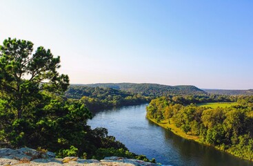 Fototapeta premium Sunset over the White River in City Rock, Arkansas 
