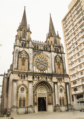 Fototapeta na wymiar Old church in the central city area of ​​Brazil - Basílica Menor de Santo Antônio do Embaré - Santos - Sao Paulo - Brazil