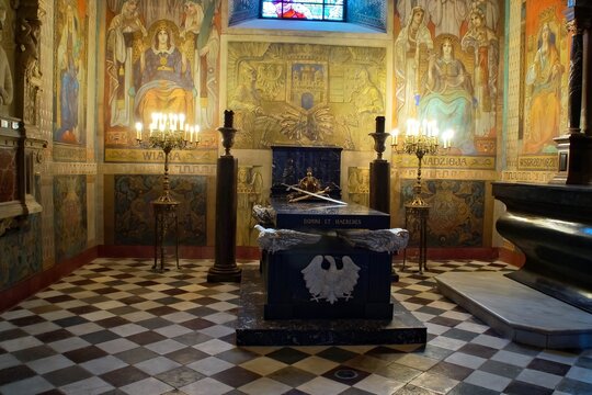 the royal chapel in the Plock cathedral where Polish rulers are buried