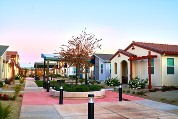 Contemporary Modern California Houses with Colorful Courtyard