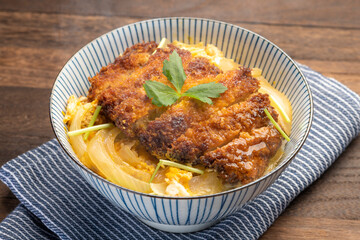 出来立てのカツ丼