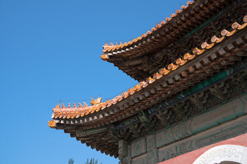 Fototapeta premium Partial close-up of ancient Chinese architectural bucket arch