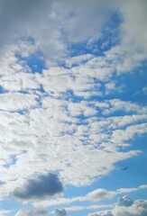 青空と雲　背景　素材