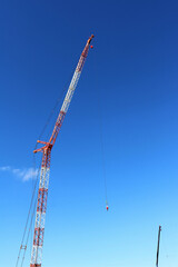 青空にタワークレーン