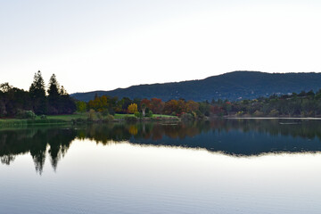 Fototapeta na wymiar Vasona Lake & Reflection, Los Gatos, Santa Clara, California