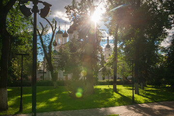 Obraz premium Yaroslavl, Russia - August 14, 2020: View of the Kirillo-Athanasievsky Monastery on a sunny day. Yaroslavl, Golden Ring of Russia