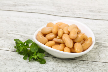 Baked white bean