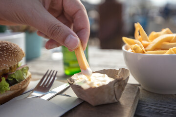 Pommes Mayo