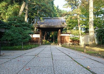 和風の門