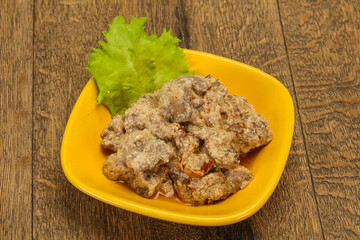 Chicken liver with cream and dry tomatoes