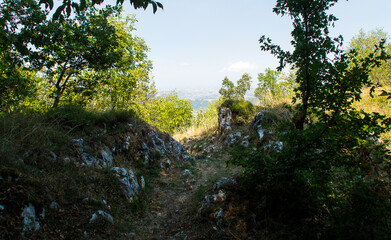 Sentiero 109AG da Poggio San Romualdo a Castelletta nelle Marche in Italia