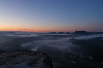 bastei basteiblick basteibpücke morgensonne sonnenaufgang elbe elbtal dresdenn sächsische schweiz